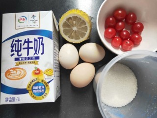 1、水果双皮奶????,准备好全部食材全家福
