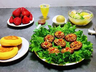 15、蒜蓉蚝油香菇,普通食材用心去做就会有意想不到的收获