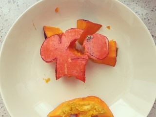 1、南瓜粥,剩下的南瓜边角料，不浪费