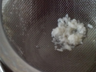 2、北京奶酪卷,过滤出500g，滤掉米粒