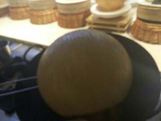 6、空心麻球,有不懂的，可以找我131  27 电联97   1028。一起制作好吃的麻球。