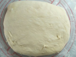 10、超软拉丝北海道土司（2个）,拿出来轻拍出空气