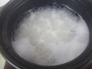 9、鲜虾粥,大火煮开