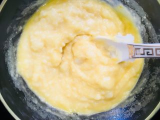 13、土豆饼,再次搅拌均匀