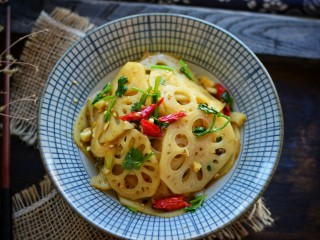 14、凉拌藕片,成品图