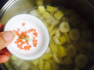 16、酒酿水果羹,撒桂花