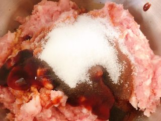 5、鲜肉包子,加糖