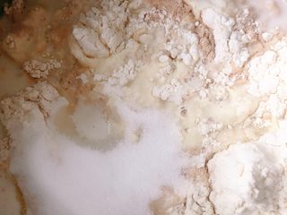 15、鲜肉包子,加糖跟盐