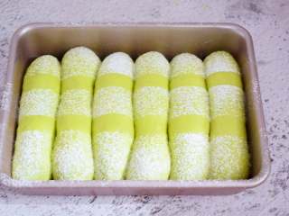 13、菠菜排包,再把纸条取掉下来