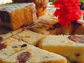 21、小米发糕,切成小块可以吃了。