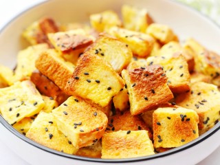 17、超好吃的蛋烤吐司块,一起动手做起来～