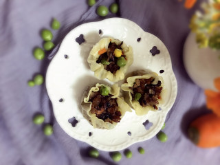 14、超级好吃的饺子皮烧麦,开吃吧。