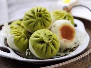 27、翡翠白玉生煎包,底部脆而不硬，香酥可口。