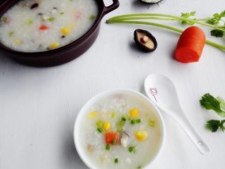 12、玉米胡萝卜香菇粥,成品图3