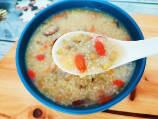 16、绿豆小米粥,营养又暖胃