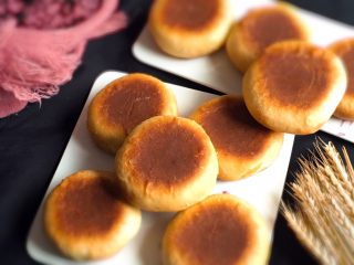 18、喜饼-肉松味,拿出冷却，香喷喷的肉松味喜饼就完成了。