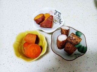 4、红豆小米粥,山药 胡萝卜 红薯准备好 