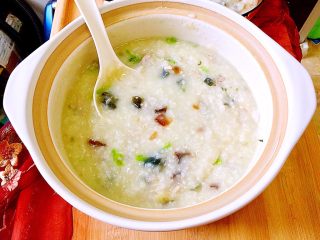 12、偷懒省时版皮蛋瘦肉粥,成品