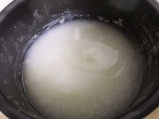 4、美味蛋花粥,清淡适口,煮粥