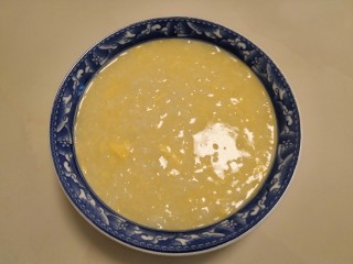 13、美味蛋花粥,清淡适口,盛出来的鸡蛋粥