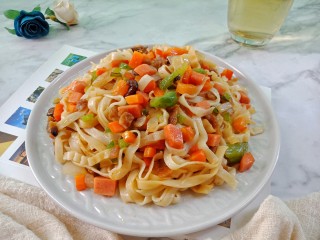 14、时蔬炒面,出锅