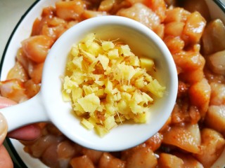 9、狂甩肯德基几条街的劲爆鸡米花,1勺姜末。