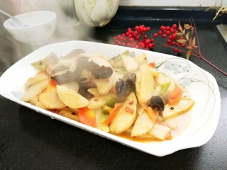 15、小炒山药片,入盘上桌