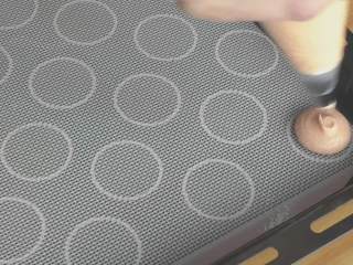 78、超详细马卡龙教程,结束的时候用画逗号的方式断开；