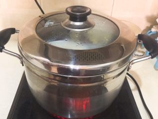 23、家常海参蒸蛋,继续大火蒸2分钟