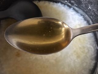 15、秘制鲜虾粥,加入虾油（我用了4勺）