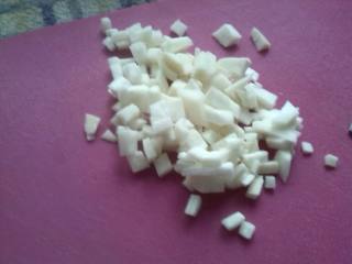 3、≈海鲜粥≈,杏鲍菇切丁