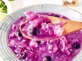 3、宝宝辅食：健康小甜品，咕噜咕噜，热乎乎喝一碗，超级满足！18M+,关火