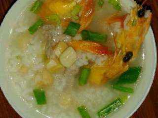 7、瑶柱三鲜粥,瑶柱三鲜粥完成了