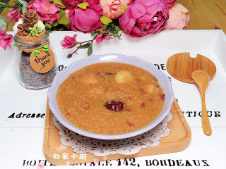 15、红豆小米粥,加了红糖格外好吃，美容养颜补血。