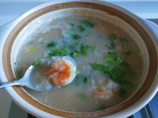 13、鲜虾砂锅粥,成品图