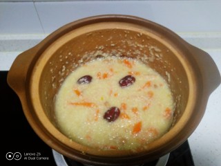 8、胡萝卜小米粥,煮40分钟