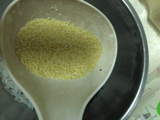 6、补肾粥,小米