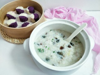 14、紫薯山药糕&皮蛋瘦肉粥,成品图