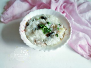 15、紫薯山药糕&皮蛋瘦肉粥,皮蛋瘦肉粥