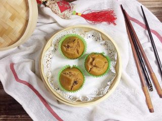 14、红枣红糖快手发糕,完成。