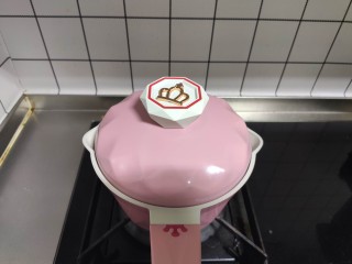 7、红豆小米粥,大火煮沸，小火煮20分钟