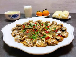 12、家焖黄花鱼,普通的食材用心去做就会有意想不到的收获