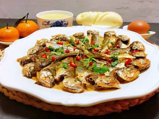 14、家焖黄花鱼,水果也是每一餐必不可少的美味