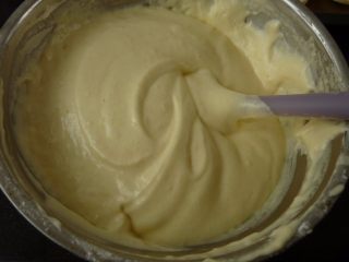 8、樱桃蛋糕挞,直至完全均匀