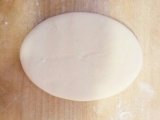 9、中式点心+孔雀馒头,擀成椭圆形