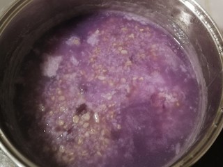 13、紫薯燕麦粥,大约20分钟左右 已经接近我想要的效果 