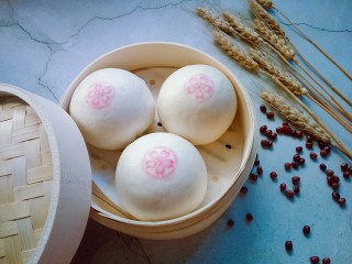 13、红豆包,成品。