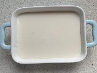 5、水果糯米糍,倒入碗中