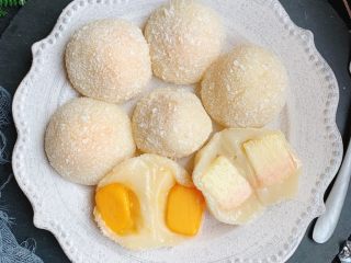 14、水果糯米糍,比雪媚娘简单的糯米糍,超级好吃,很清爽的味道