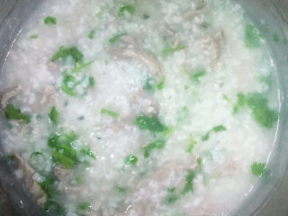 15、生滚牛肉粥,拌匀